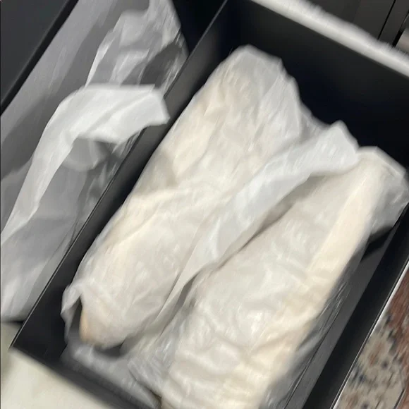 COACH- Clip Leather Low Top Chalk Sneakers- 9.5B - Picture 14 of 14